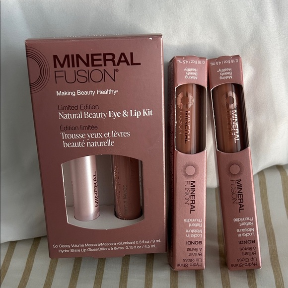 MINERAL FUSION “BUNDLE OF 4” LIP/EYE GLOSS & MASCARA - Picture 1 of 15